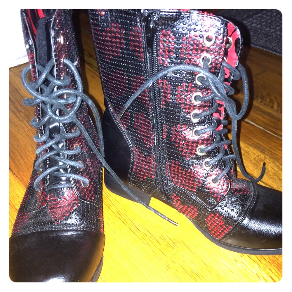 Iron fist heart combat boots